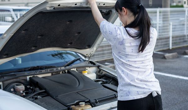 車の日常点検はどのくらいの頻度で行う？点検の種類や実施項目も紹介