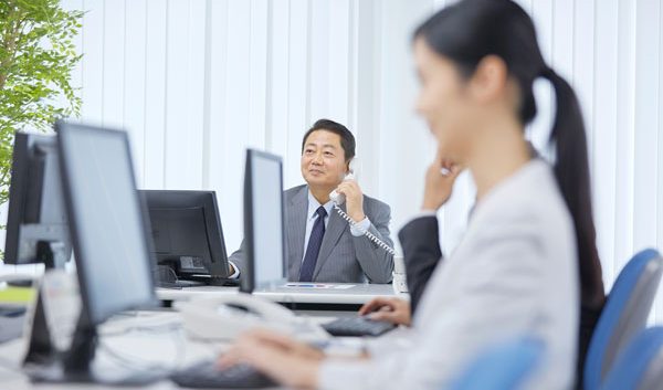 自社ローンで在籍確認は行われる？審査項目や通過率アップのポイントも紹介