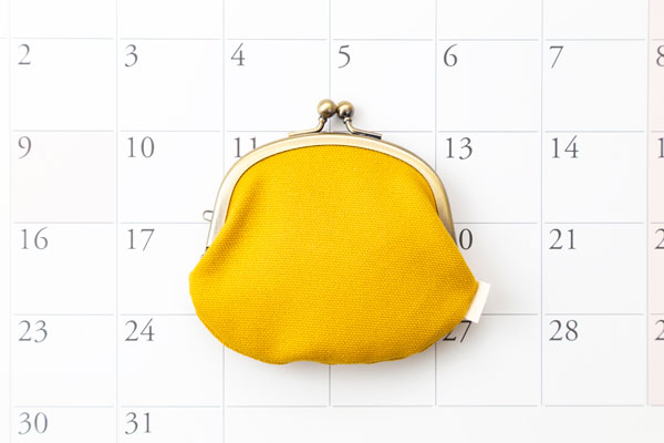 支払い方法はカードや契約内容で違いがあるのか